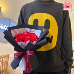 bó hoa sáp màu đỏ đậm 1